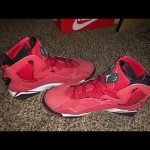 Jordan Air True Flight Red